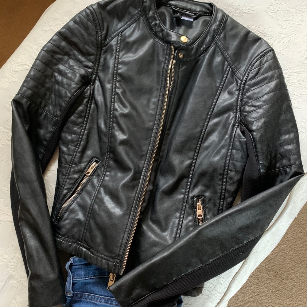 Black Cropped Leather jacket